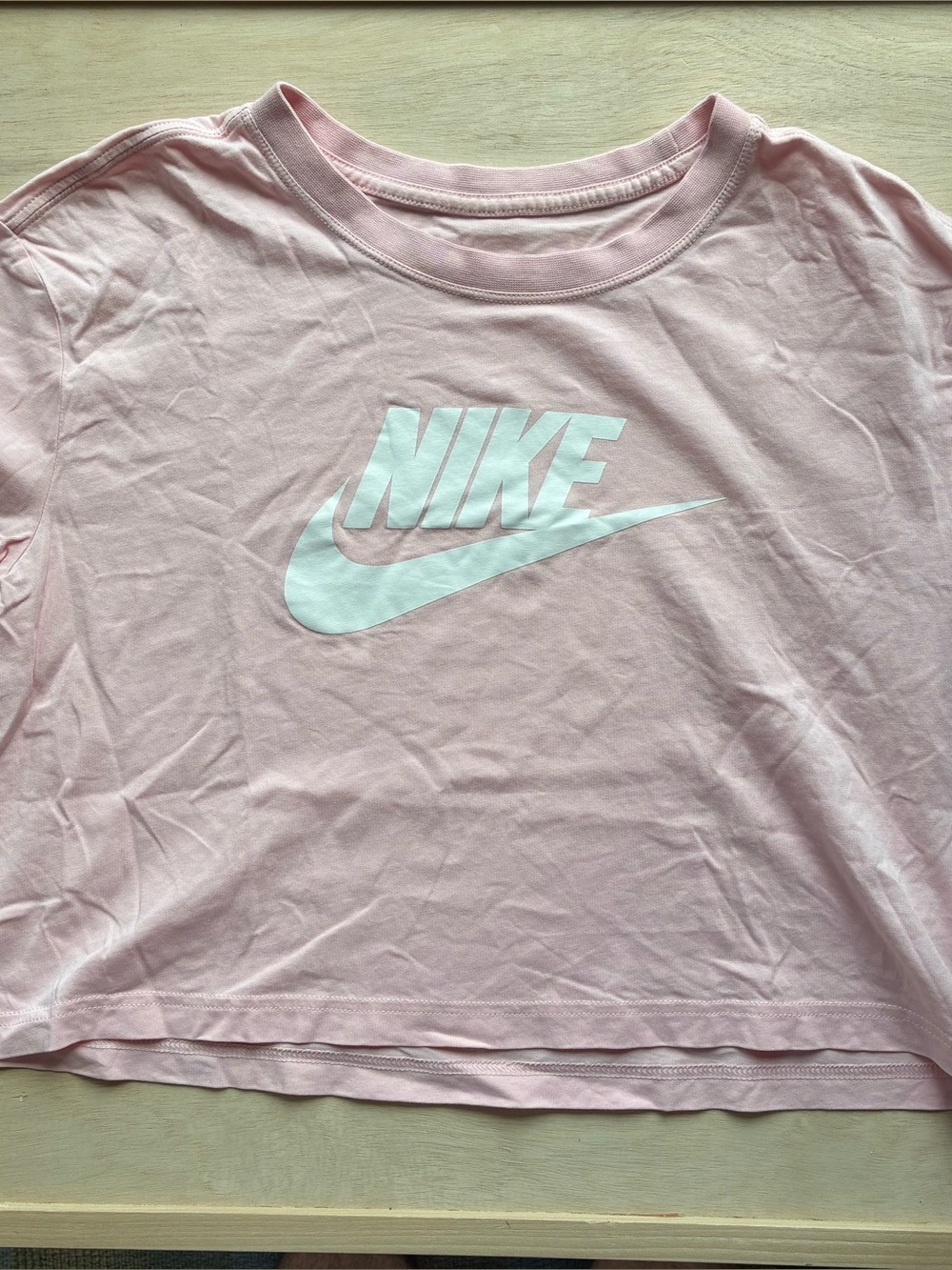 Nike Women's M Light Pink Cropped T Shirt Swoosh Logo Cotton Crew
Neck Casual